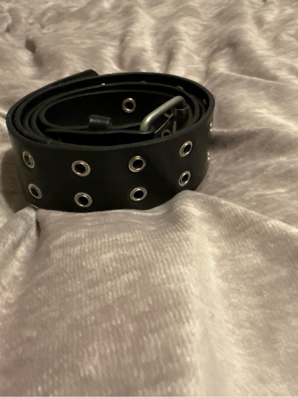 Hot Topic Black Double-Row Grommet Belt